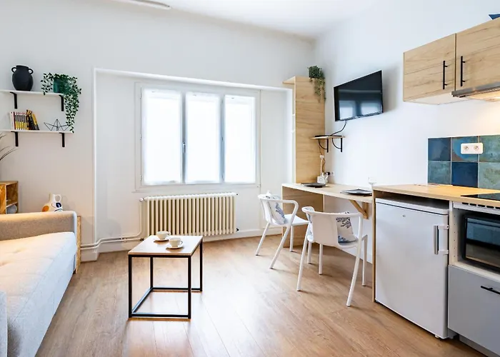 Le Refuge / Pied-A-Terre Pragmatique